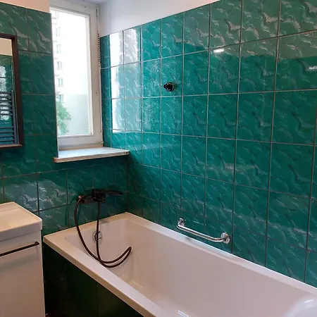 Lejlighed Spacious 10 Minutes From Center By Metro Przestronna Kawalerka Ursynow Warszawa