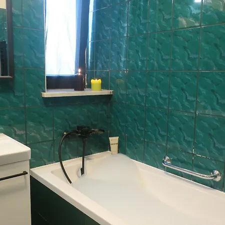 Spacious 10 Minutes From Center By Metro Przestronna Kawalerka Ursynow *